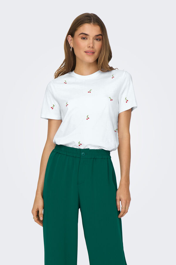 Only manga curta com detalhe bordado bege