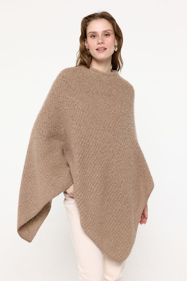 Pieces Poncho con estructura tostado