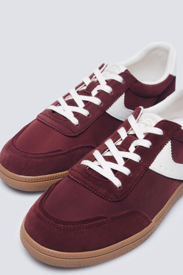 Springfield Zapatilla estilo retro burdeos