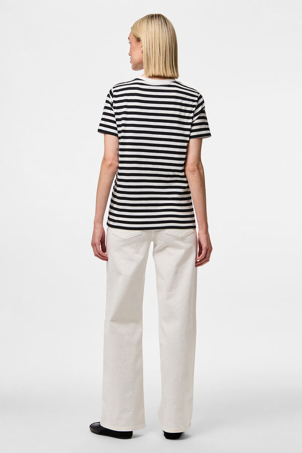 Pieces T-shirt b&aacute;sica preto