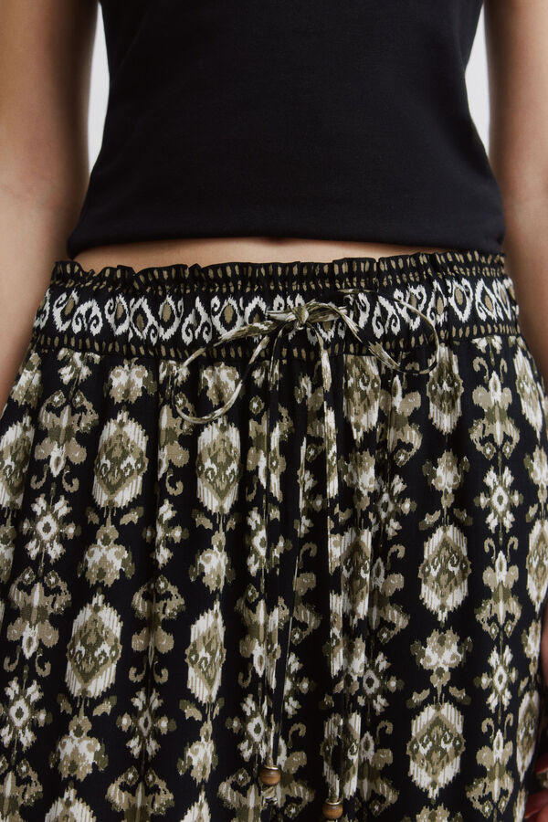 Springfield Pantalone sa printom od rustičnog platna sa učkurima Crna