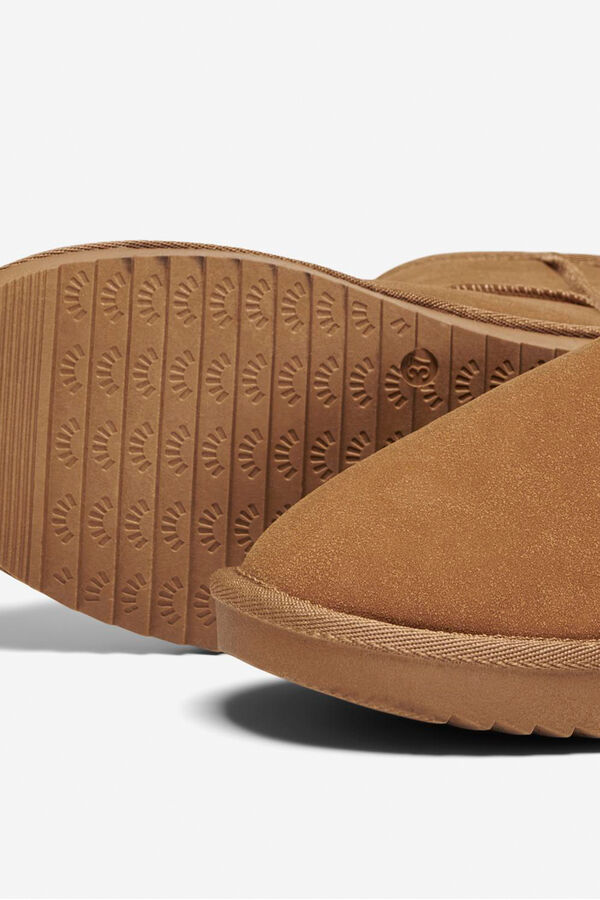 Only Botines de antelina forrados con pelo tostado