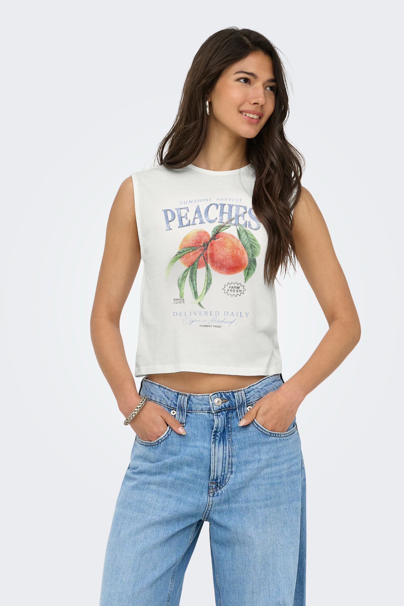 Only T-shirt comprida gola redonda