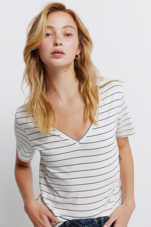 Springfield Pamučna osnovna majica V-izrez Bež