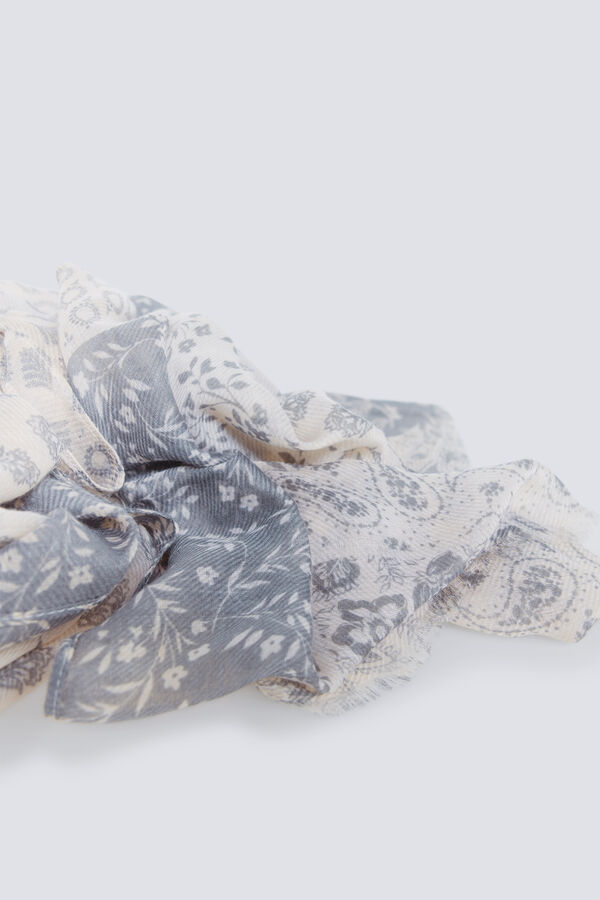 Springfield E&scaron;arpa sa raznim dezenima Plava