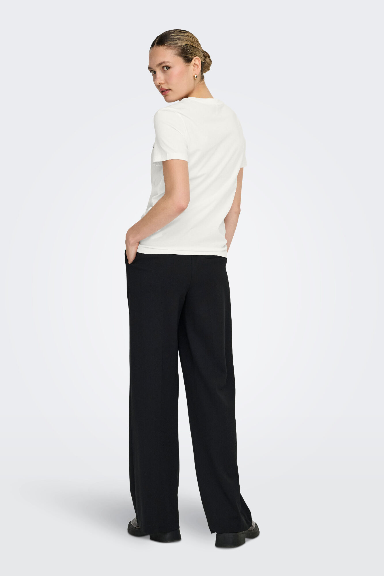 Only T-shirt com desenho na frente