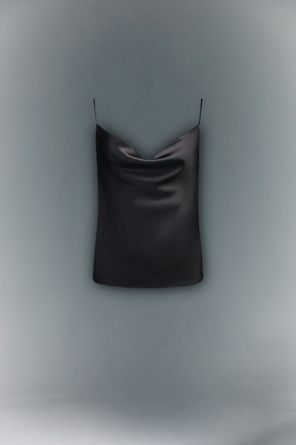 High Spirits Blusa Midnight Bloom negro