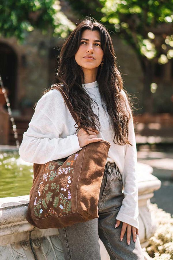 Toni Pons Bolso tote flores bordadas beige