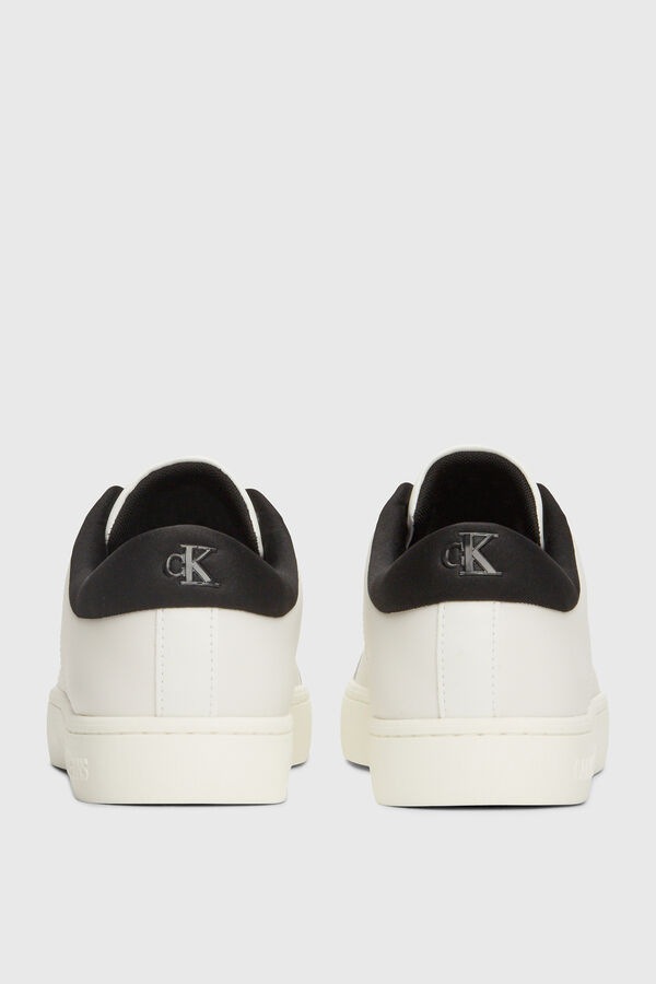 CK Jeans T-Shirt. Wei&szlig;