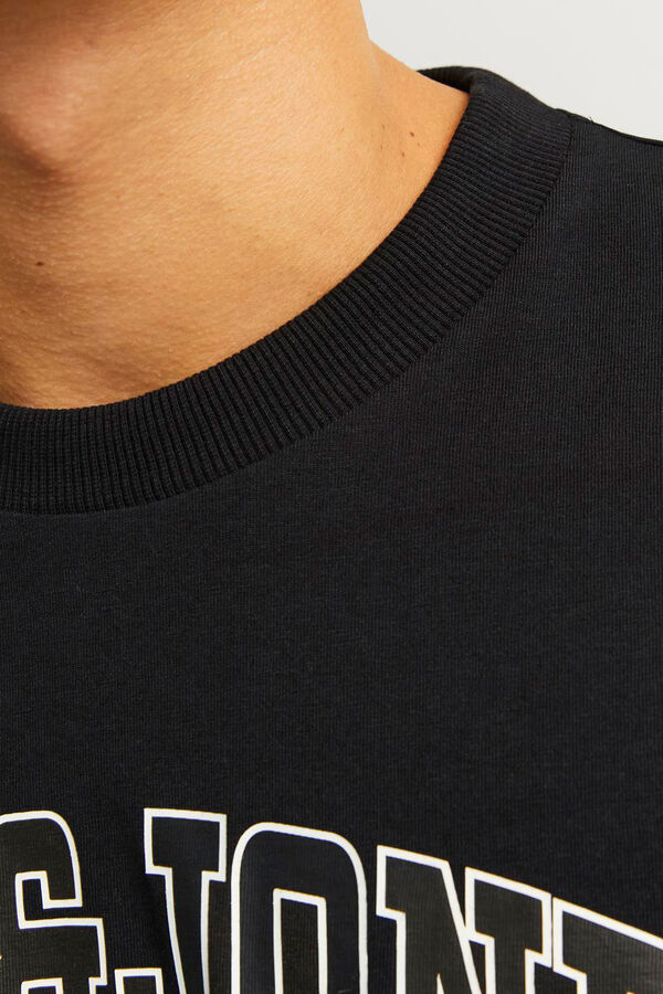 Jack & Jones Laza szab&aacute;s&uacute; p&oacute;l&oacute; fekete