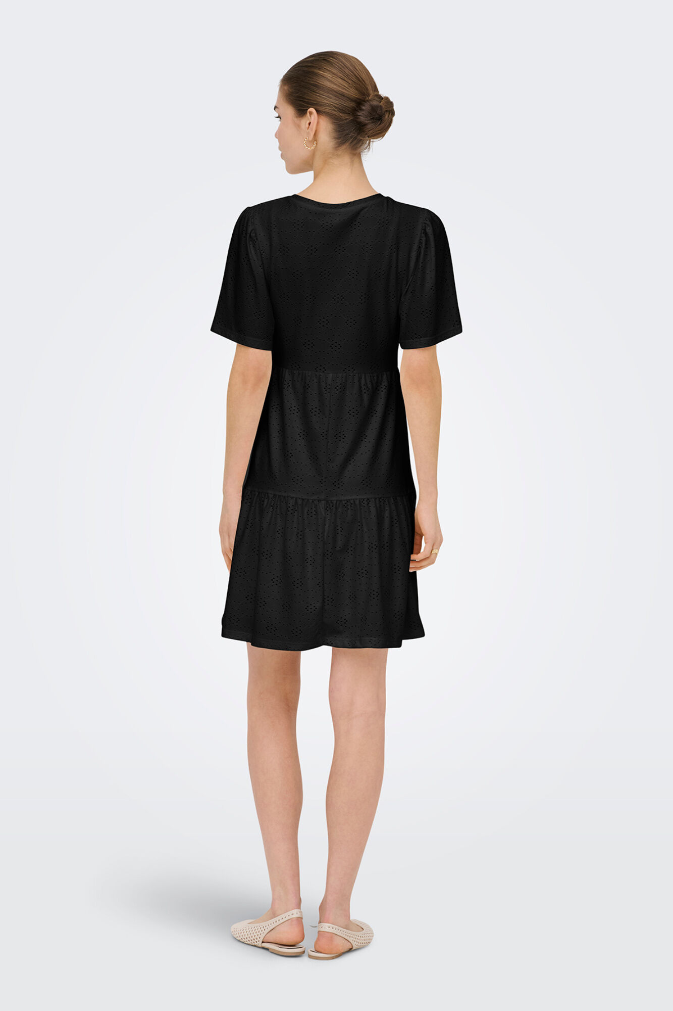 Only Vestido corto troquelado