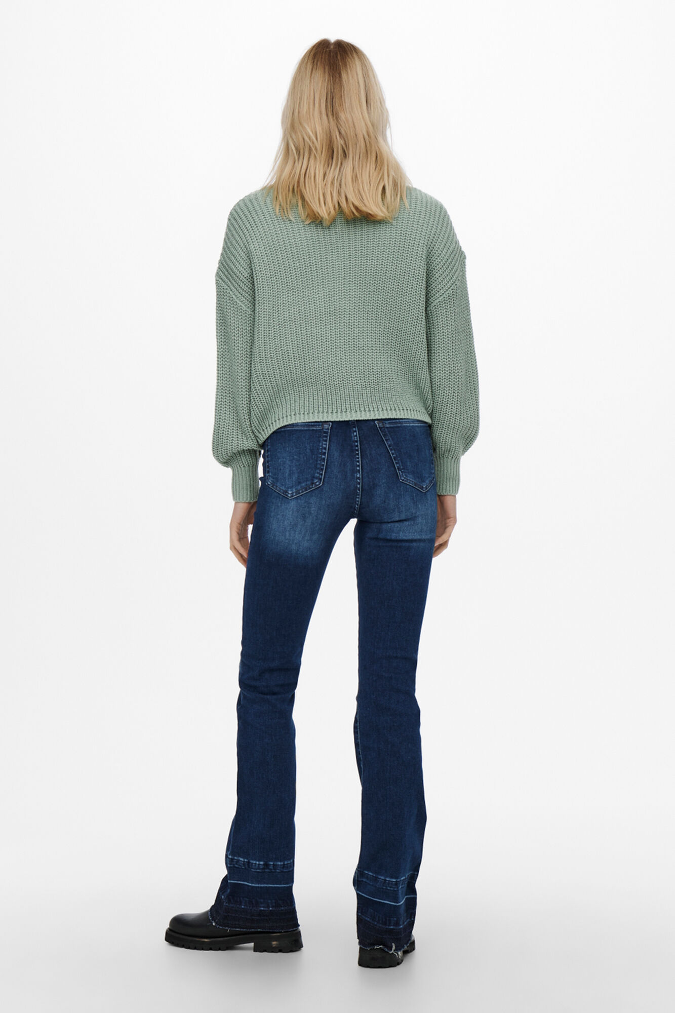 Only Cardigan com fecho de bot&otilde;es