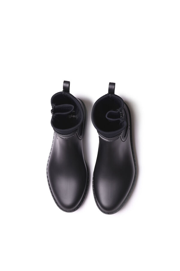 Toni Pons Bot&iacute;n de agua negro