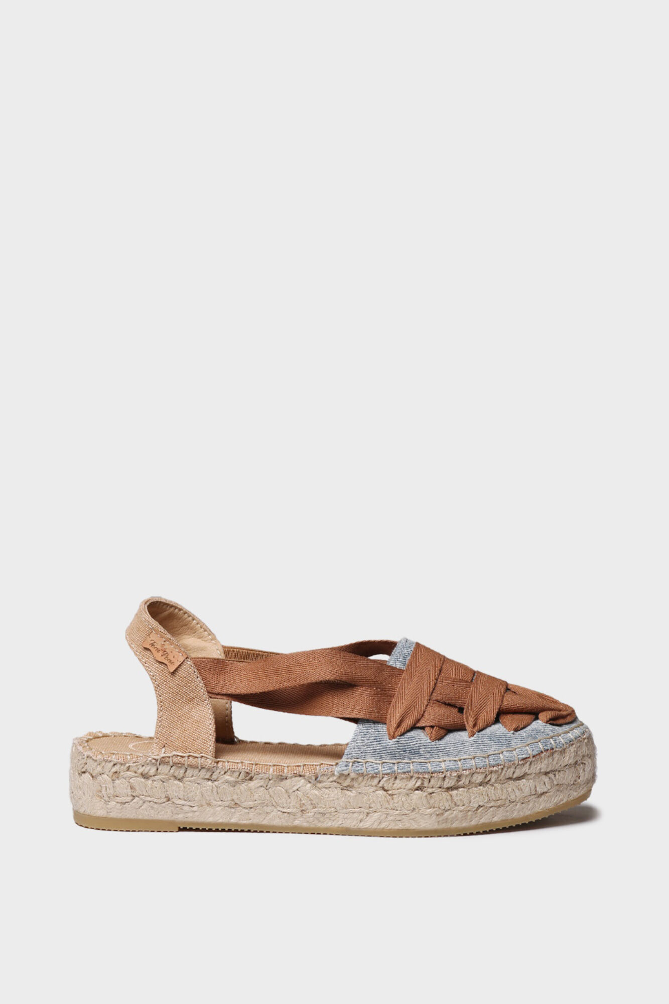 Toni Pons Alpercata rasa com tiras cruzadas