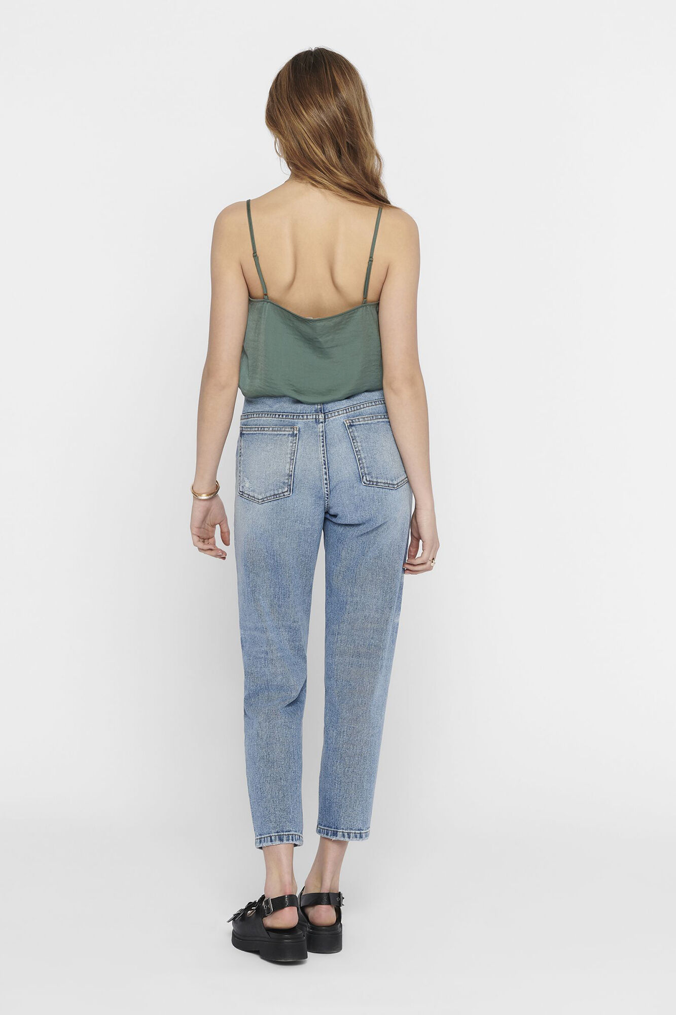 Only al&ccedil;as de regular fit 