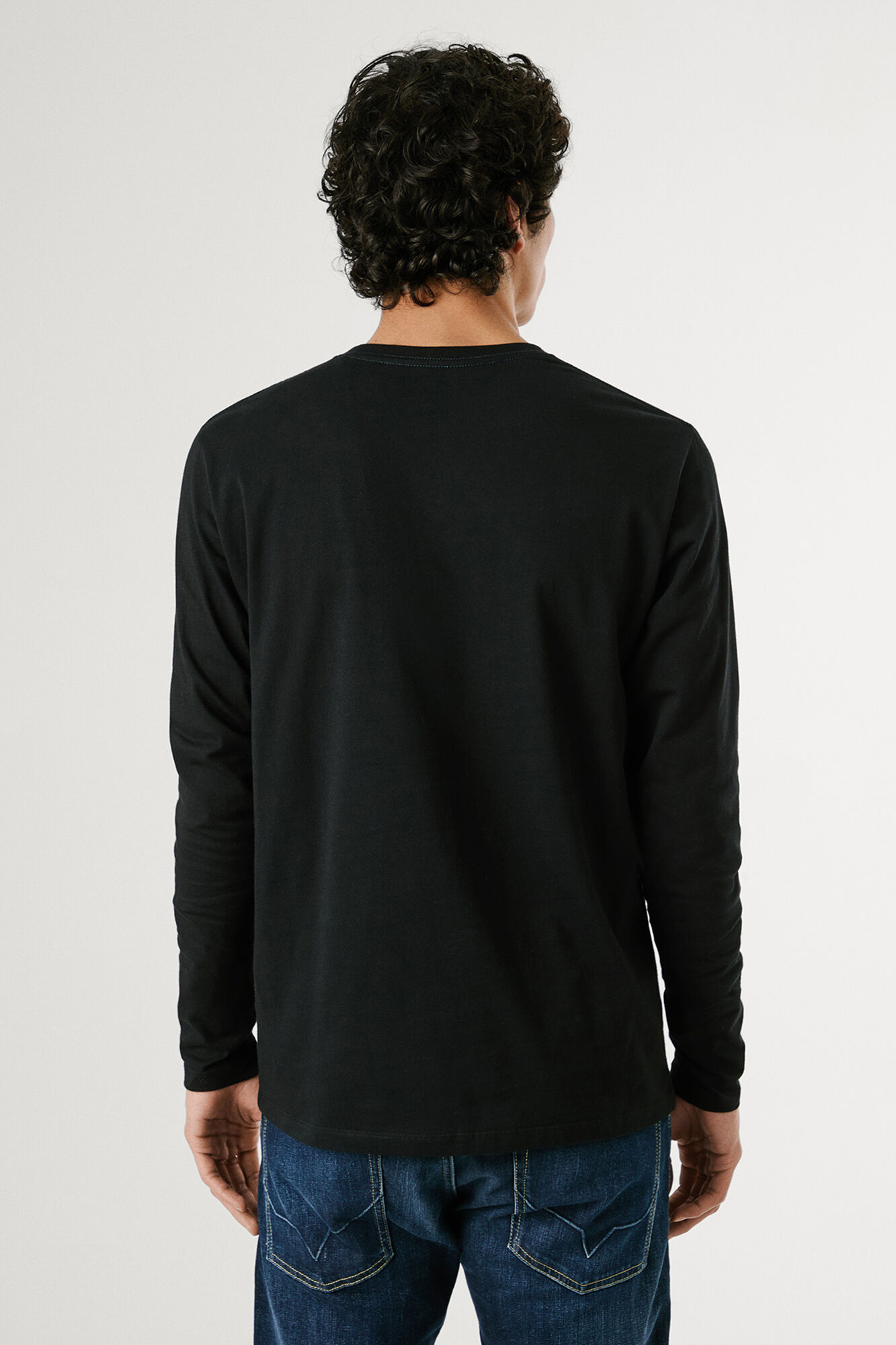 Long sleeve logo T-shirt | T-shirts for men | WomenSecret