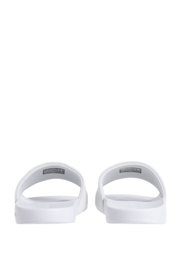 Calvin Klein Sand&aacute;lias com logo cinzento