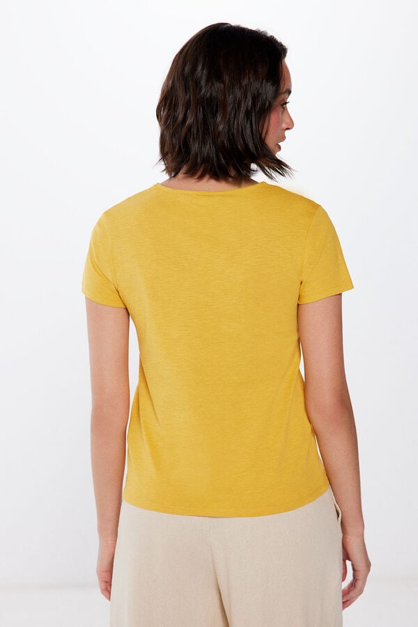 Springfield Camiseta Escote Pico Crochet dorado