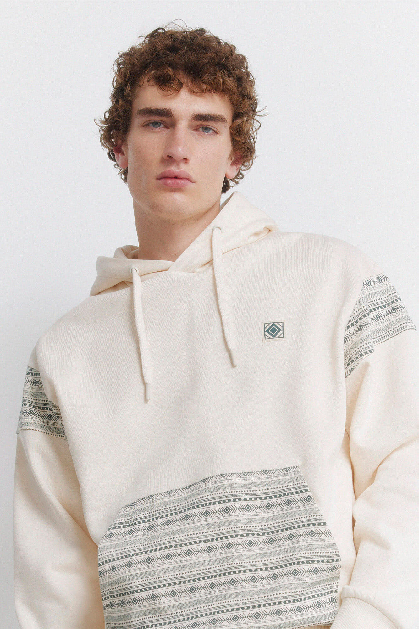 Springfield Etno duks sa kapuljačom i džepom