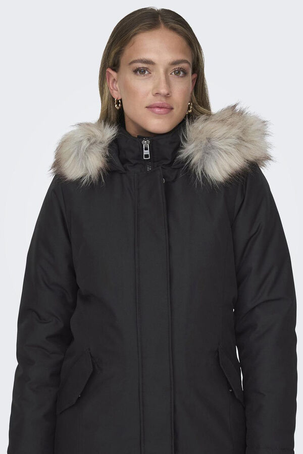 Only Parka con capucha con pelo negro