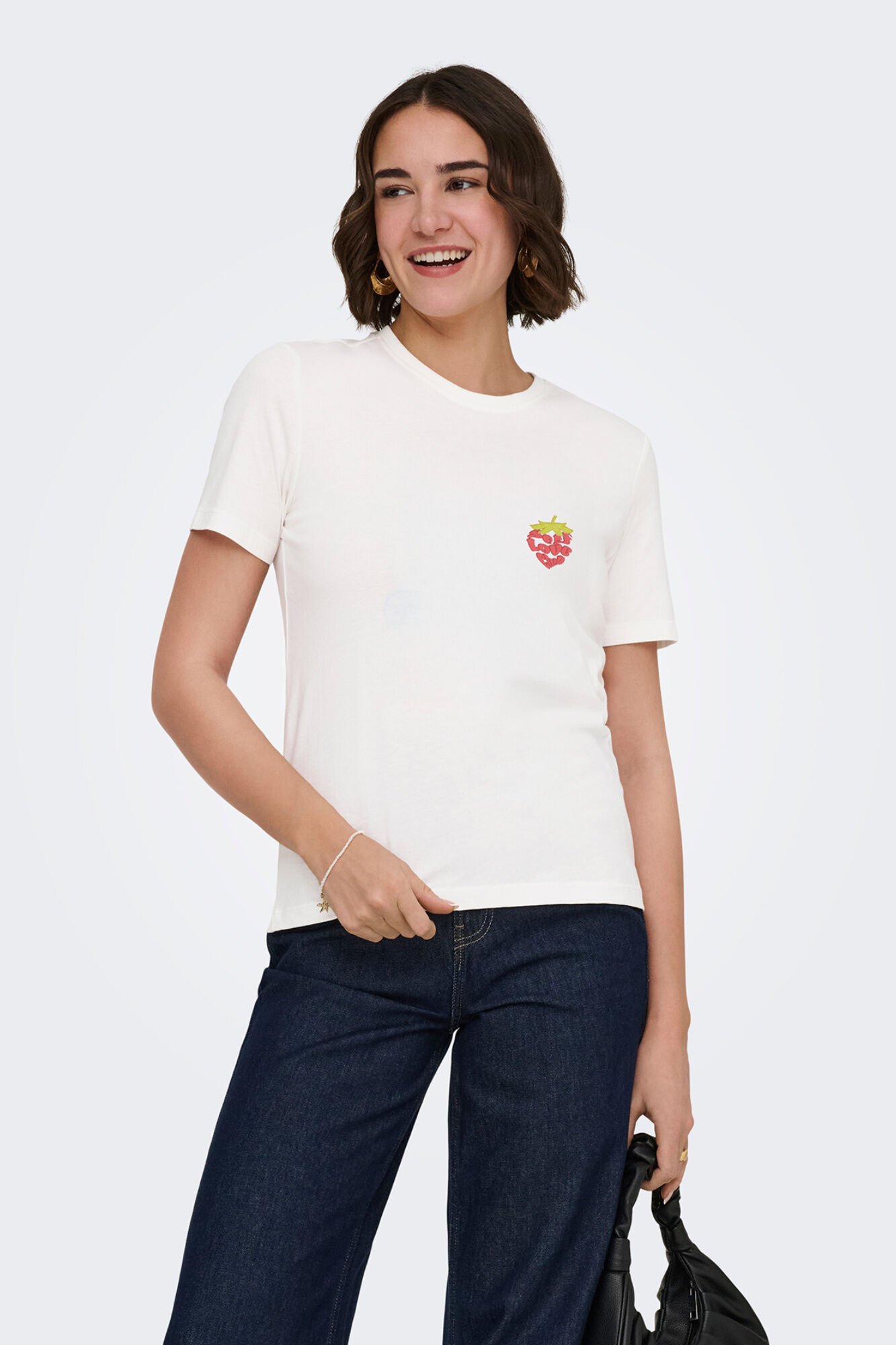 Only T-shirt b&aacute;sica de manga curta