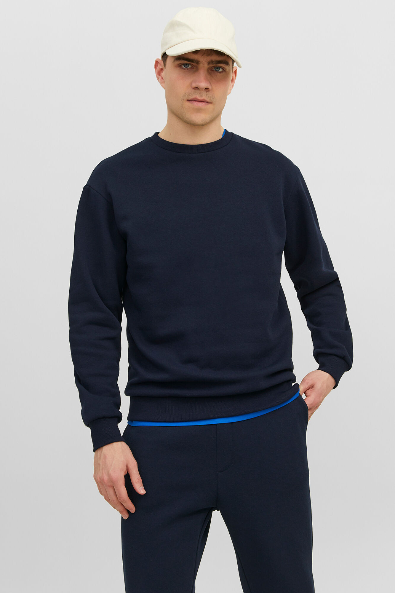 Jack & Jones Sweatshirt b&aacute;sico com gola redonda