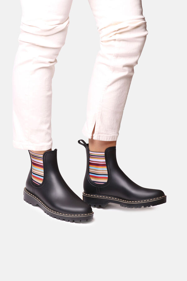 Toni Pons Bot&iacute;n de piel estampado