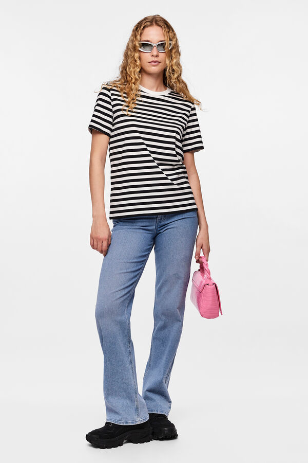 Pieces T-shirt b&aacute;sica preto