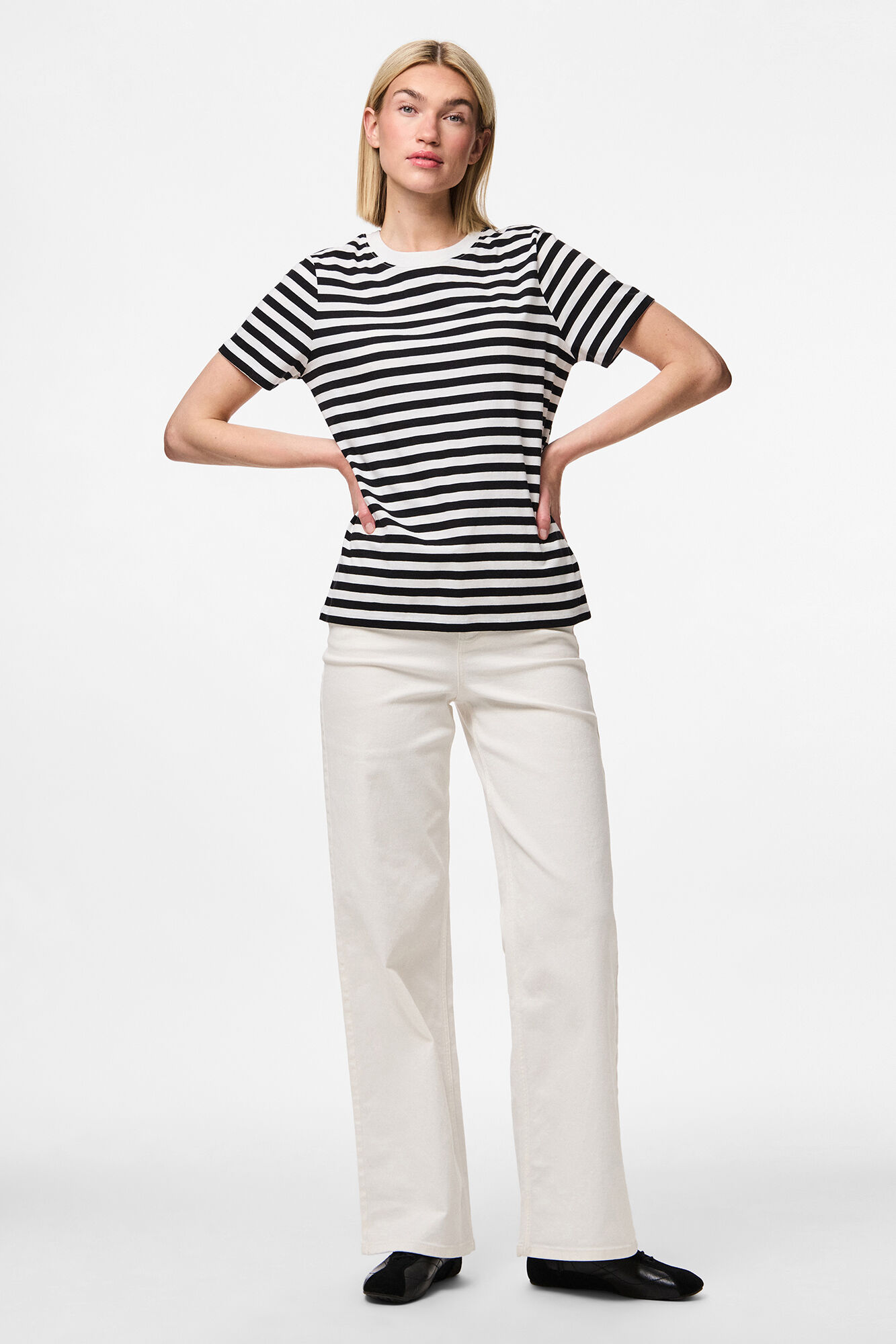 Pieces Camiseta b&aacute;sica