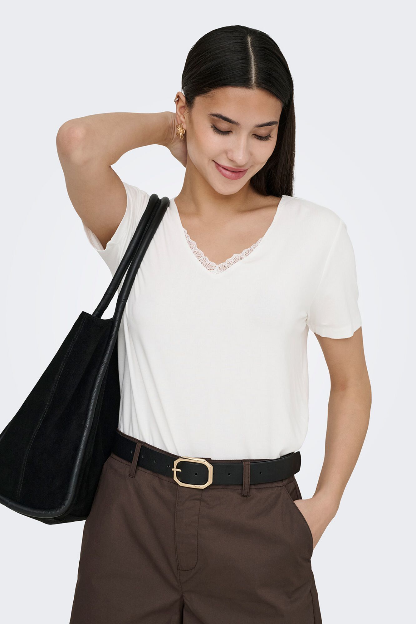 Only T-shirt de renda de manga curta