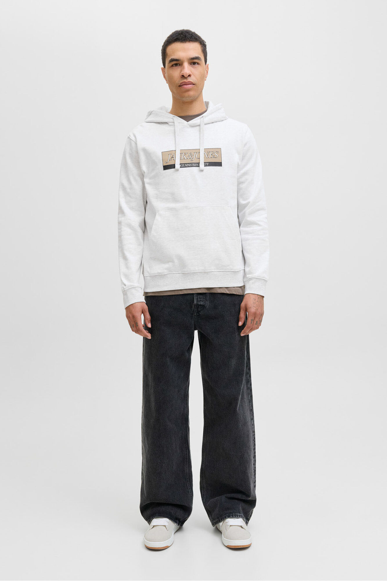 Jack & Jones Sudadera con capucha y logo frontal