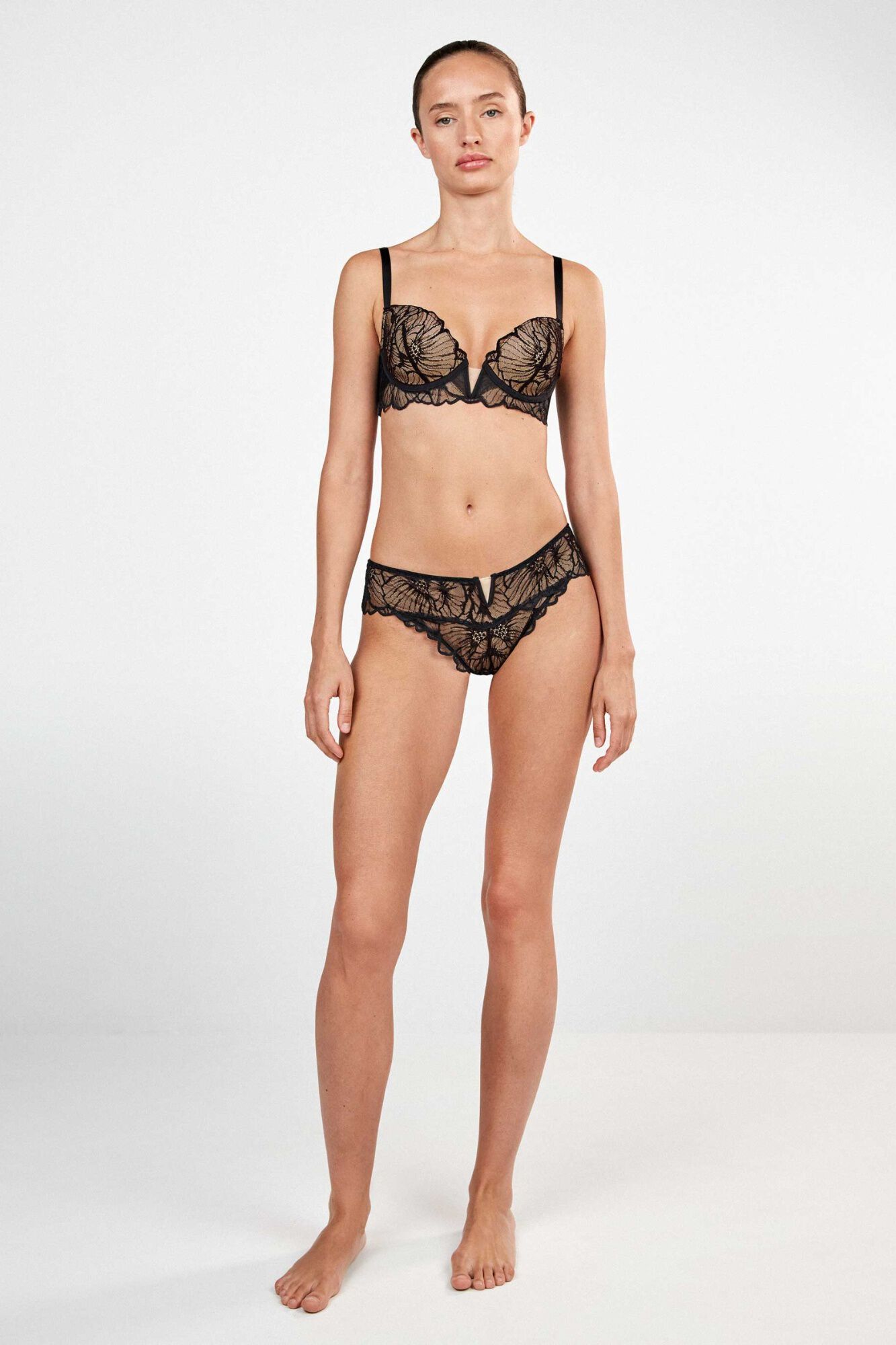 Gisela Brazilian Slip mit floraler Spitze