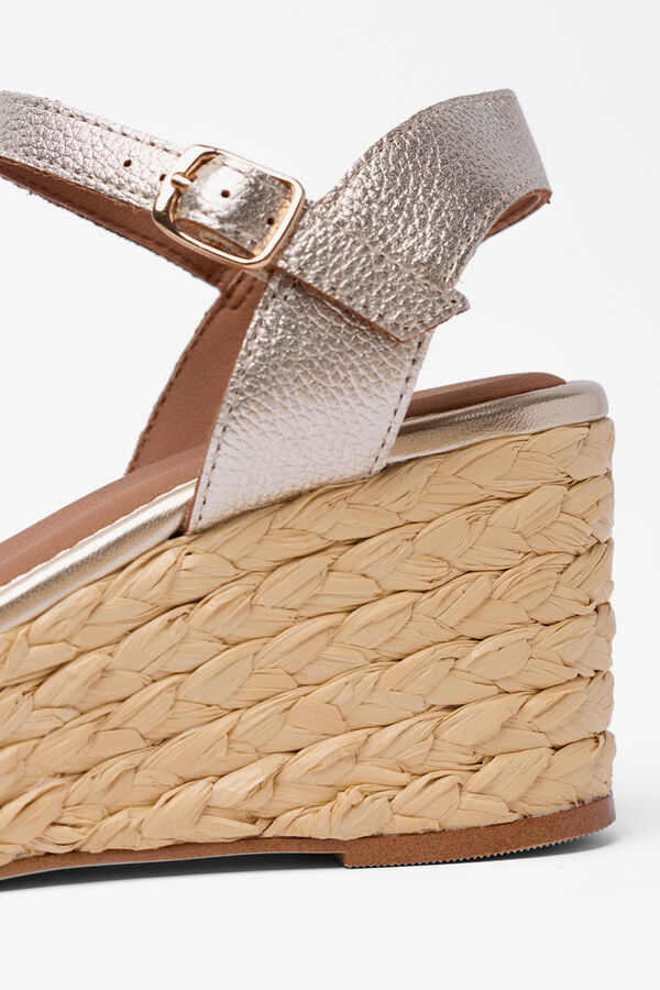 Popa Sakarun raffia low wedge sandal printed