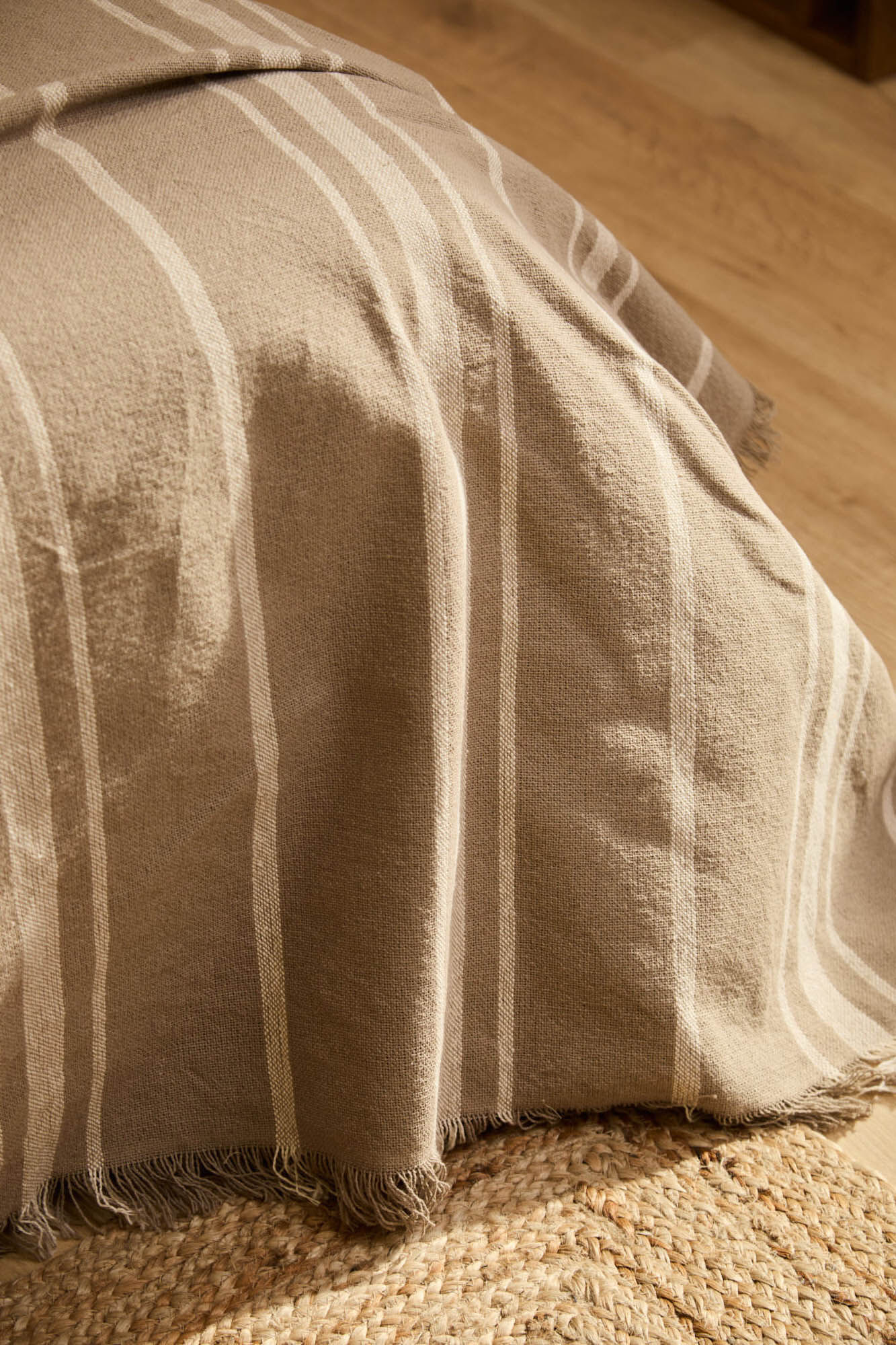 Calma House Sorento Tagesdecke aus Baumwolle mit Streifen