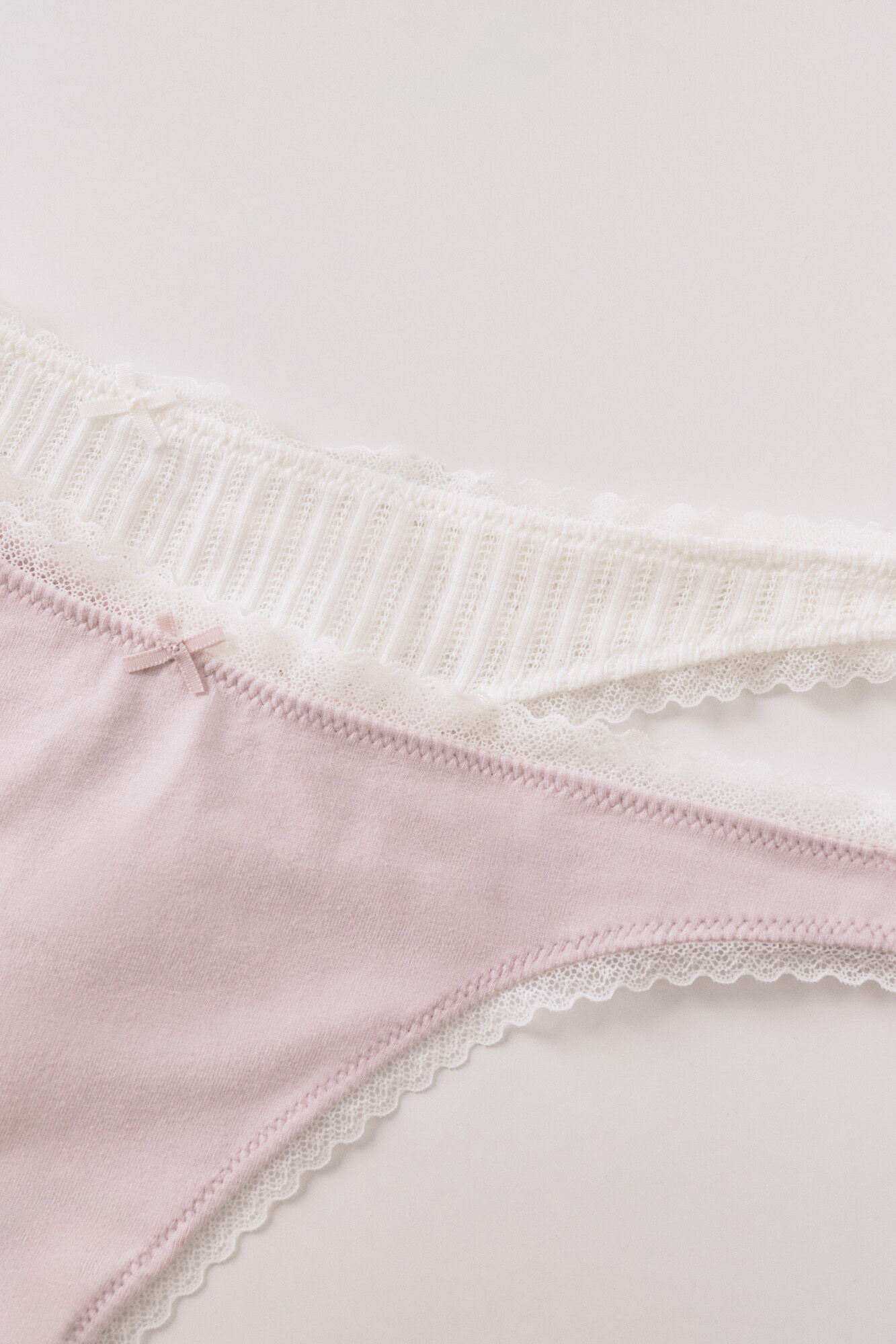 Women'secret Lot de 2 strings en coton rose et imprim&eacute; blanc
