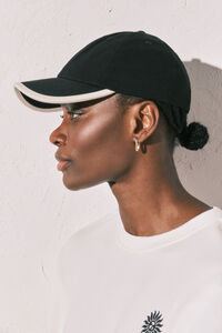 Women'secret Casquette brod&eacute;e en coton noire