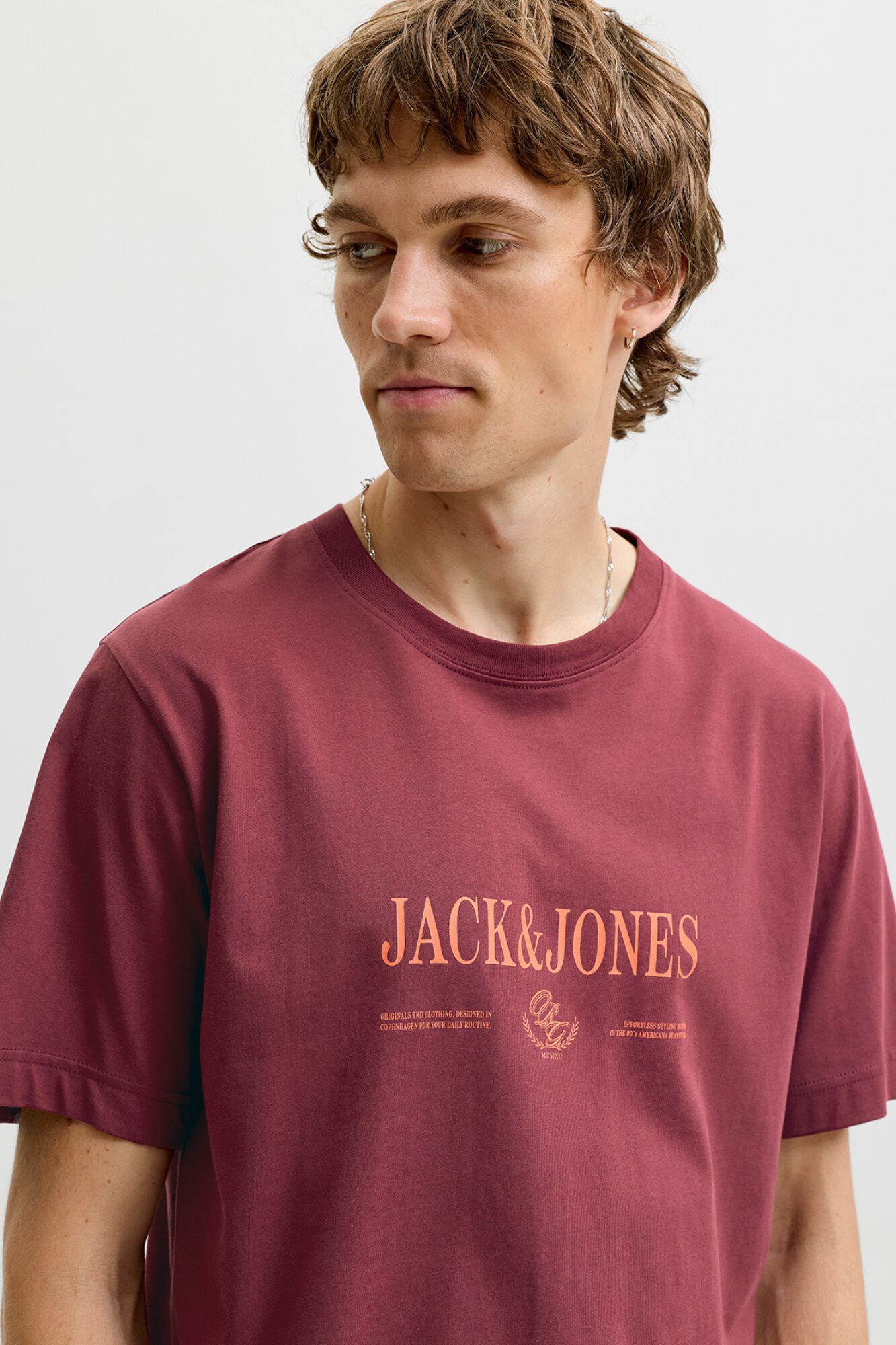 Jack & Jones T-shirt regular em algod&atilde;o