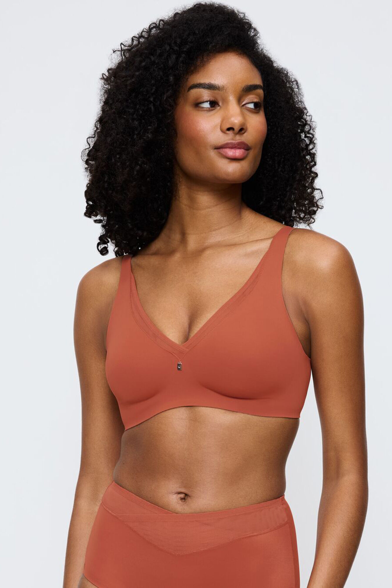 Triumph Sujetador reductor sin aros