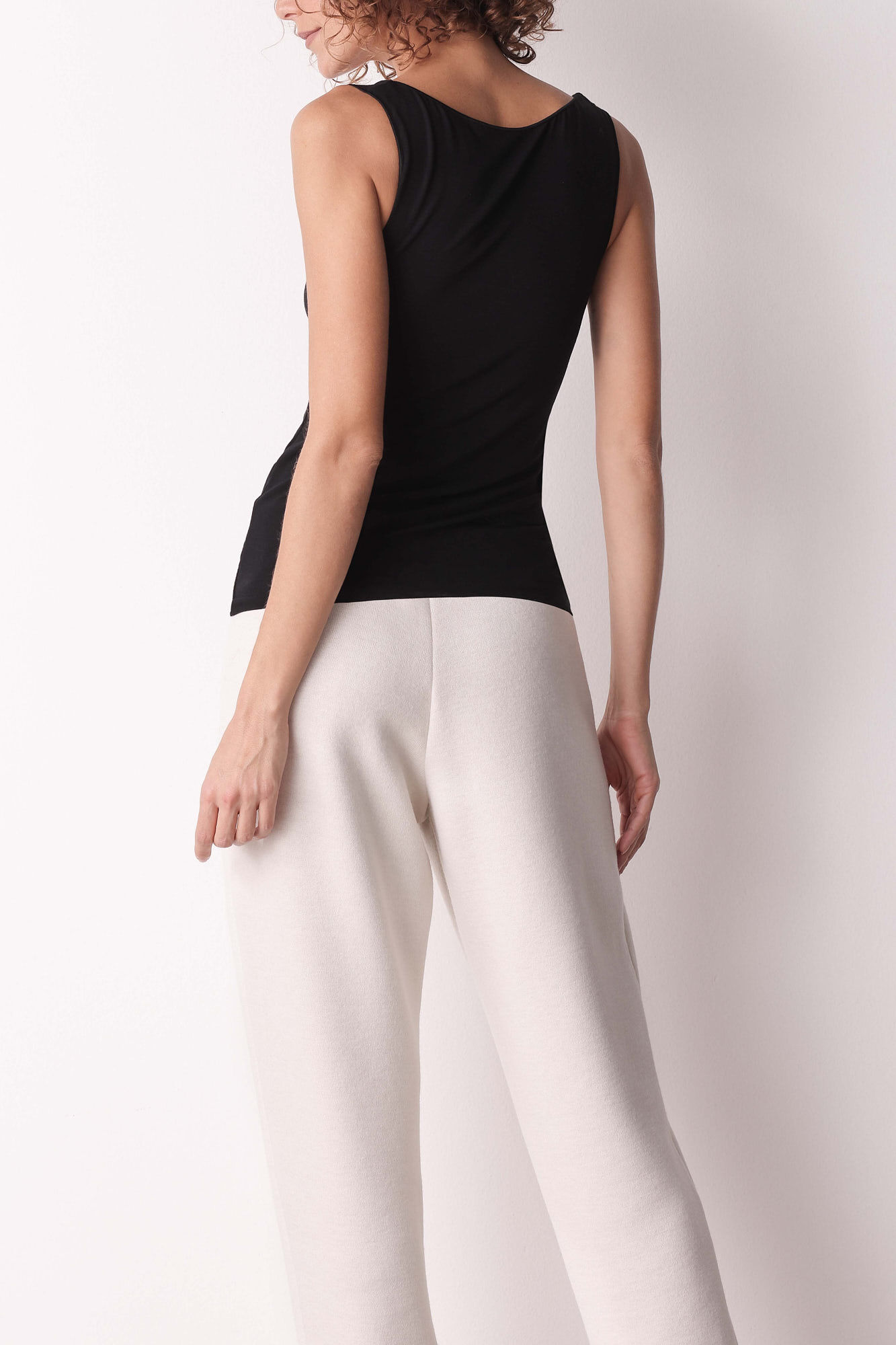 Cotonella Camiseta de cachemira sin mangas negra&nbsp;