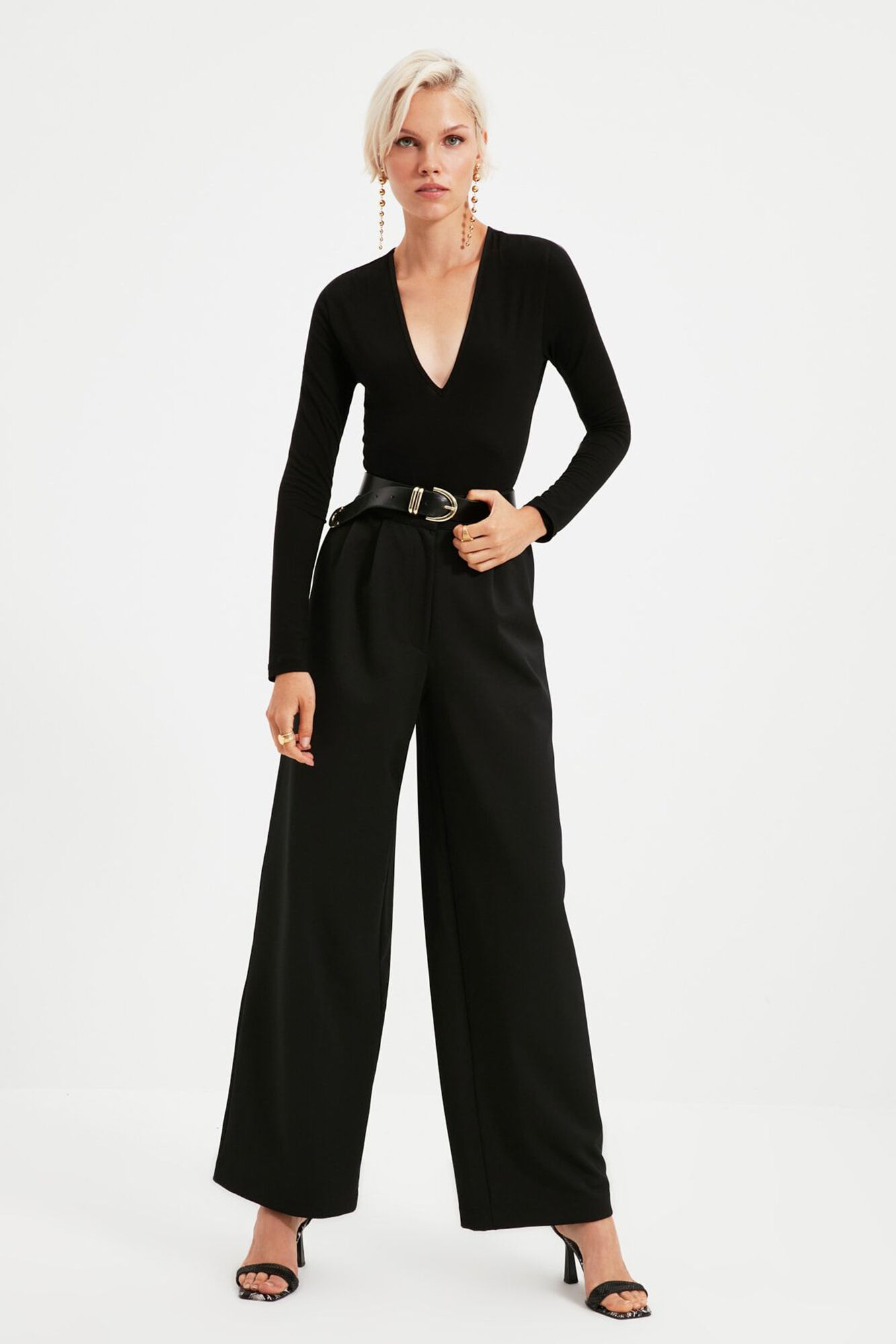 Trendyol Body manga larga negro escote profundo