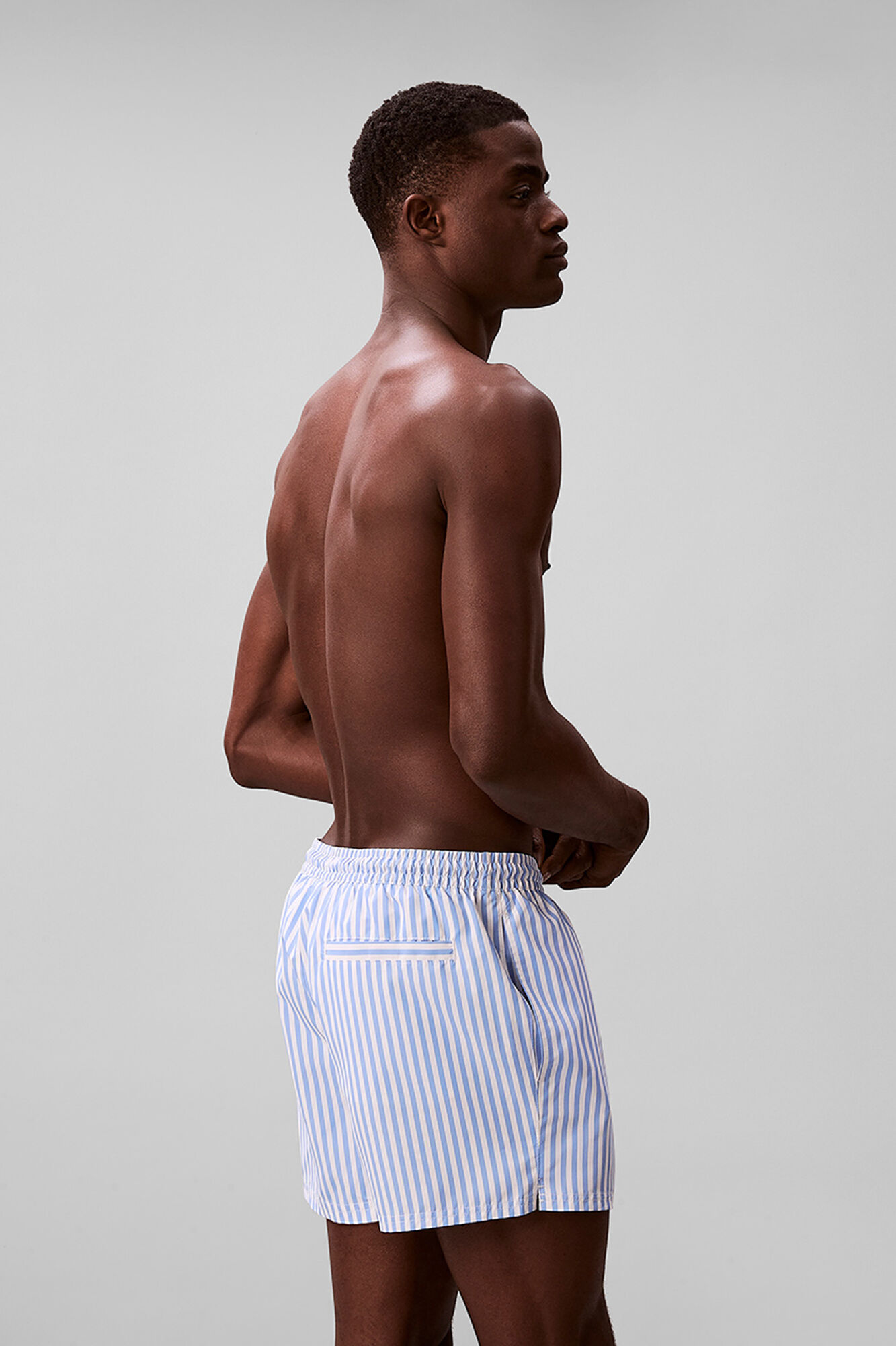 Calvin Klein Fato de banho curto com riscas e cord&atilde;o