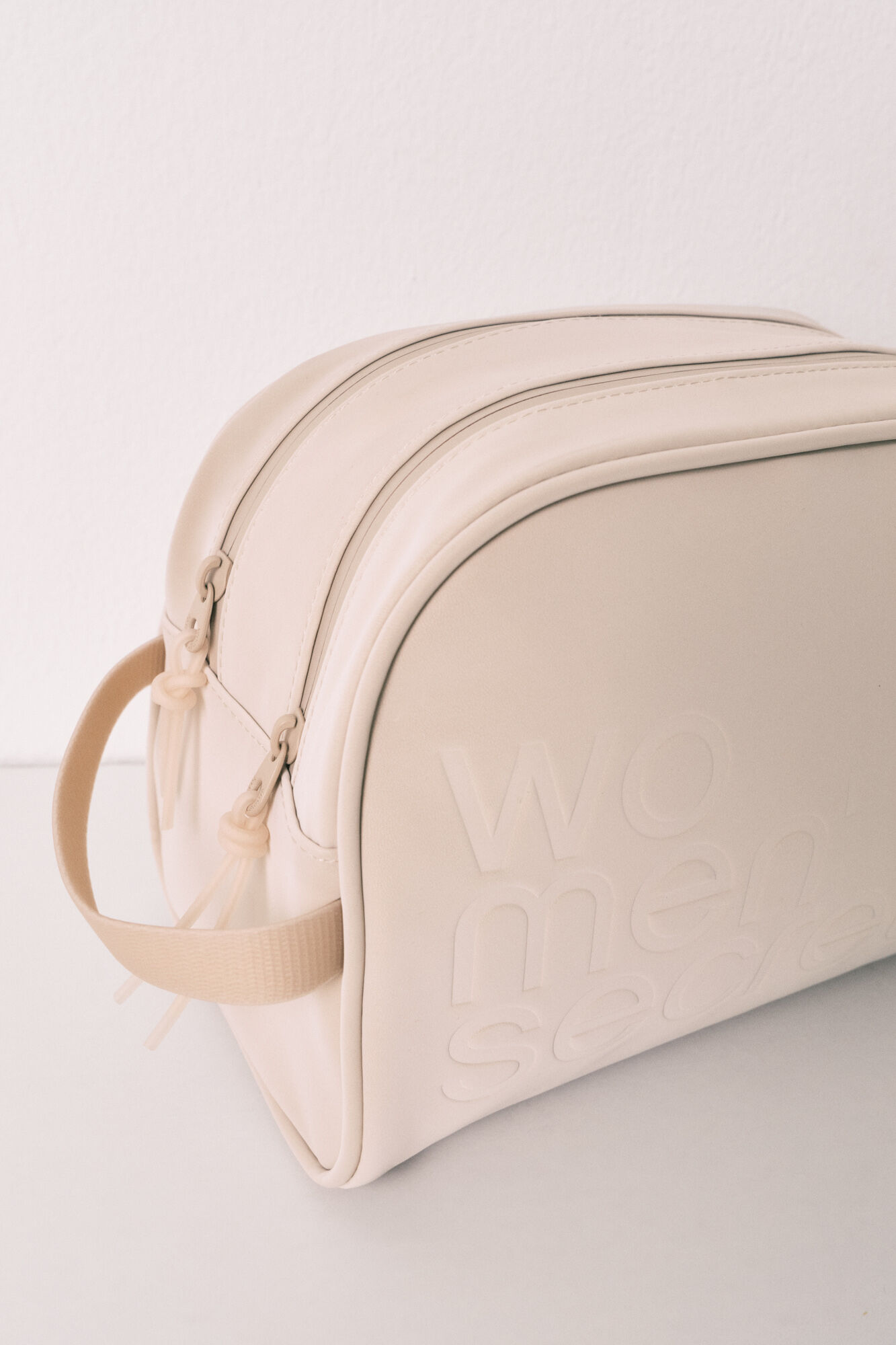 Women'secret Beige double zip large vanity case