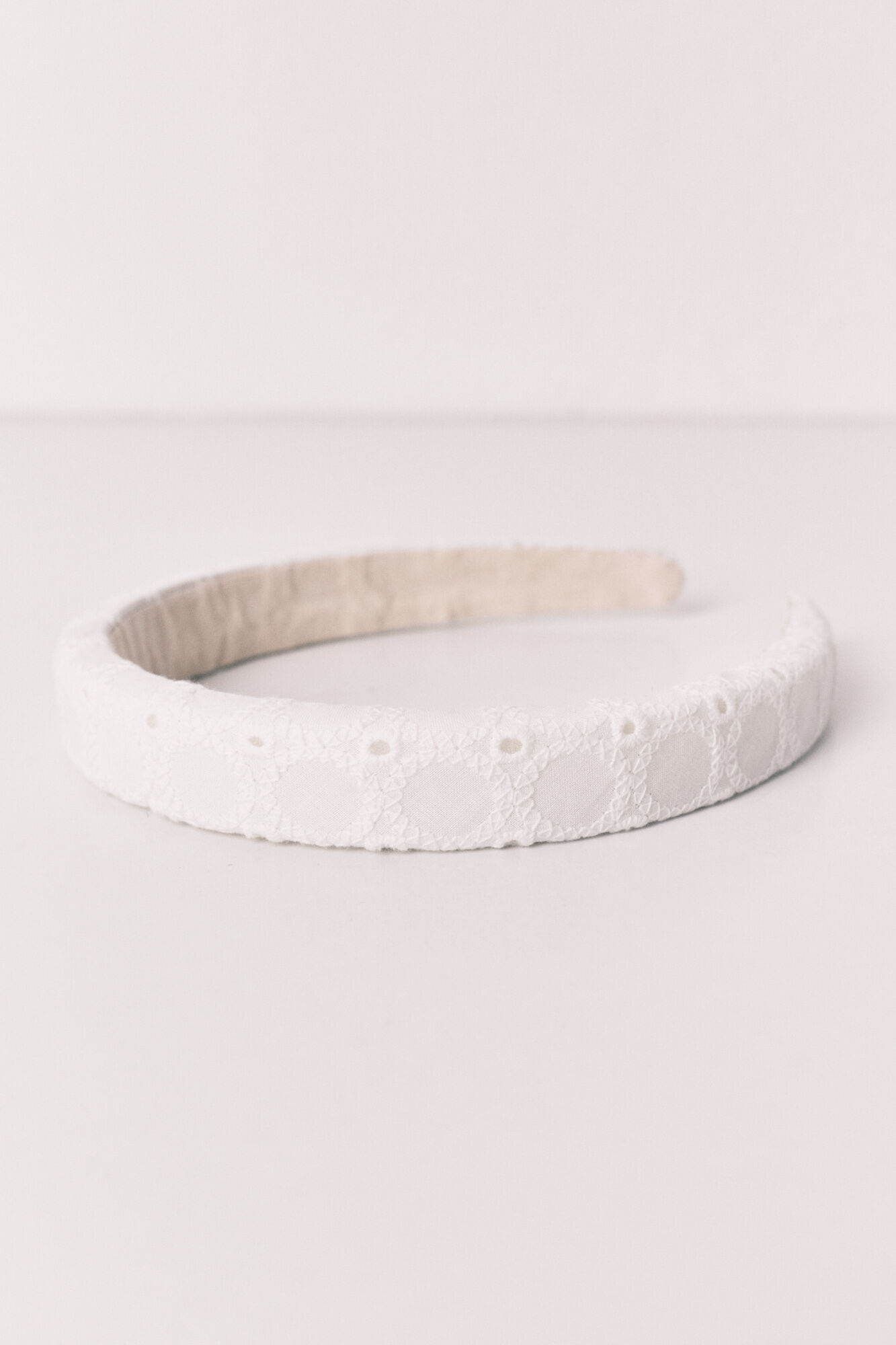 Women'secret Diadema pelo bordado suizo blanco
