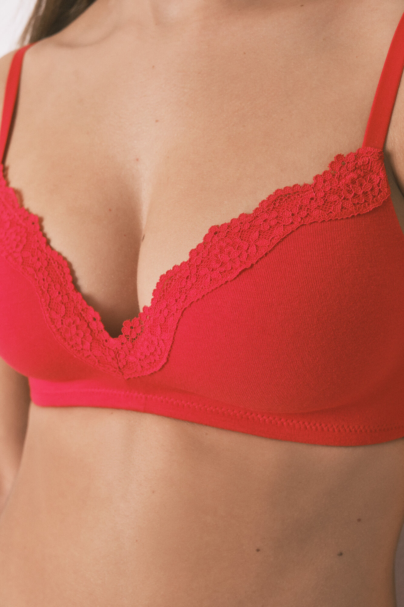 Women'secret CHARMING red lace triangle bra