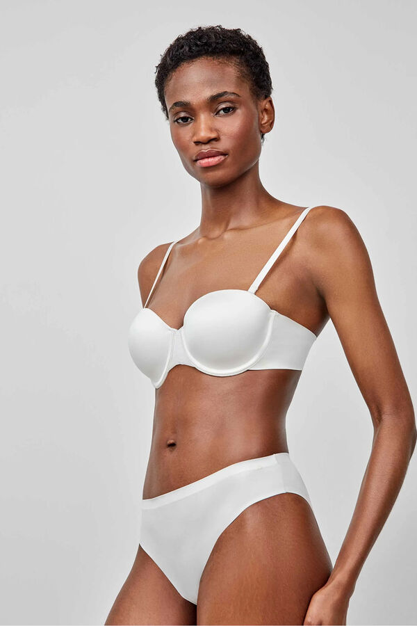 Gisela Klassischer, unsichtbarer Satin-Slip Naturweiß