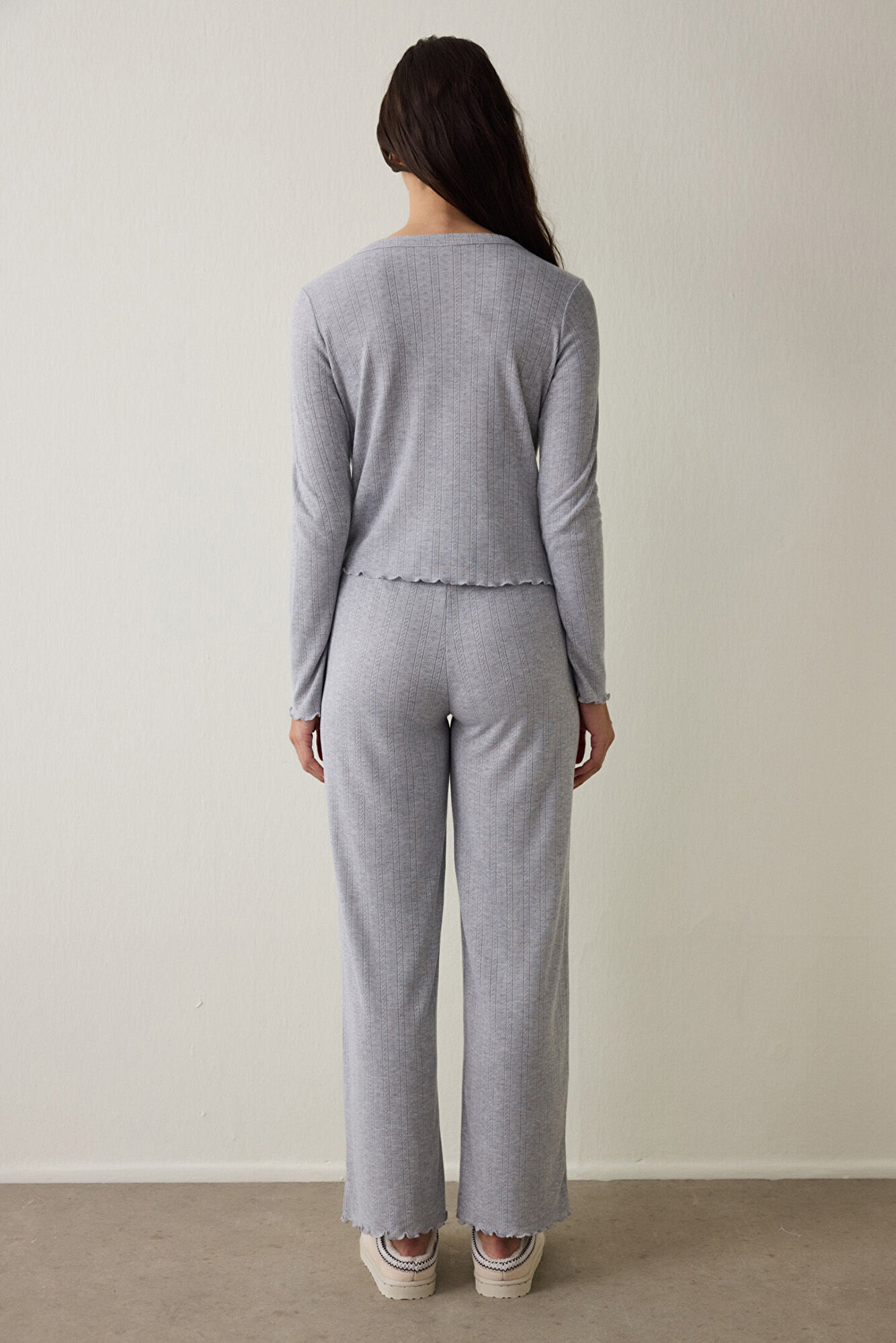 Penti Conjunto de pijama de manga larga con cuello en V y efecto t&eacute;rmico Dahlia.