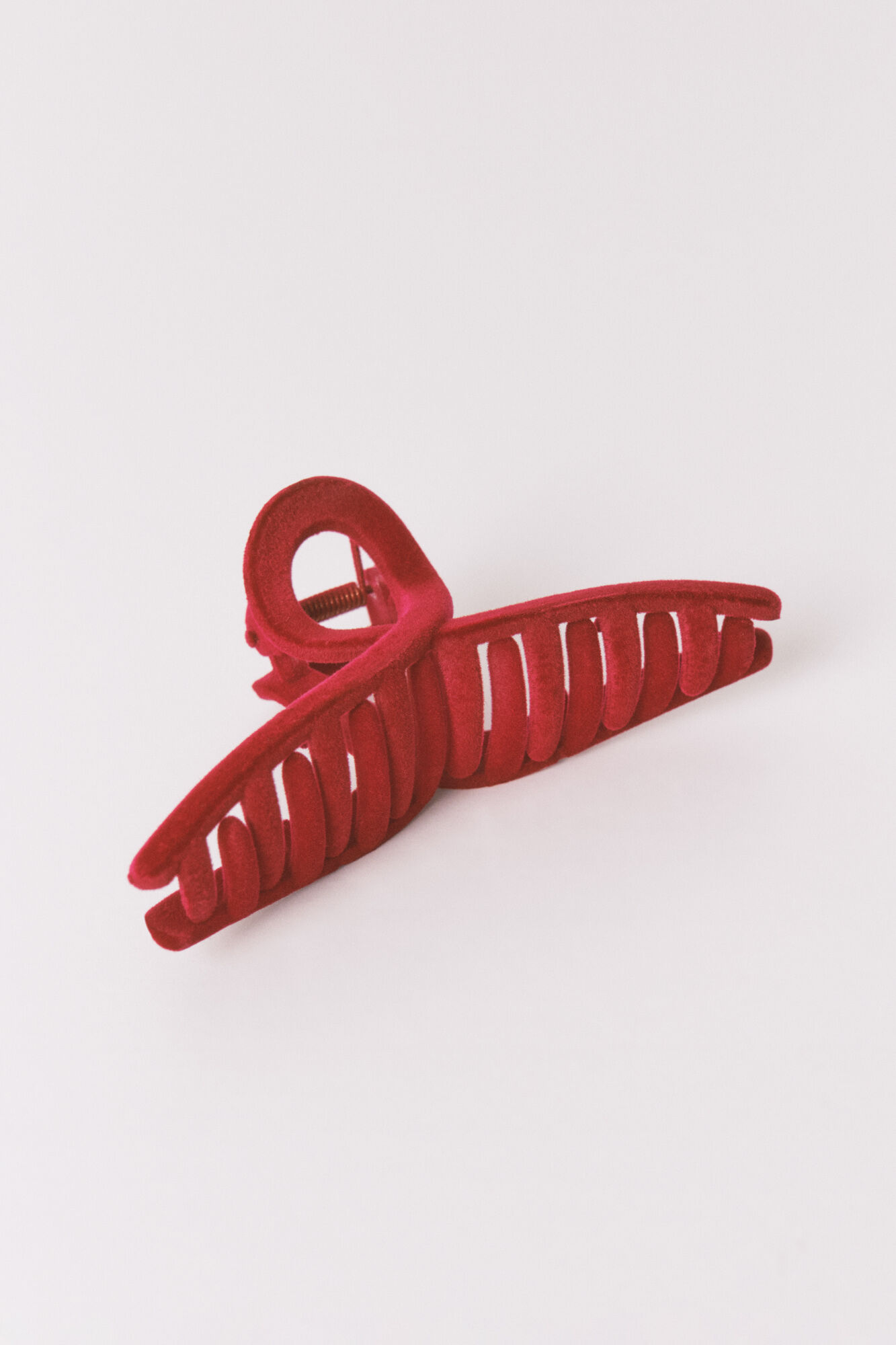 Women'secret Large red velvet clip