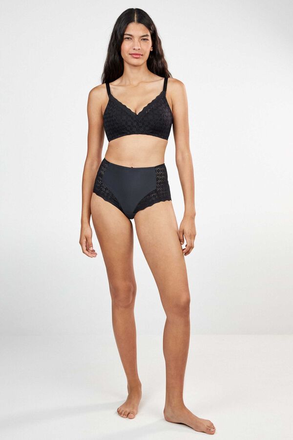 Gisela Non-wired full cup bra black