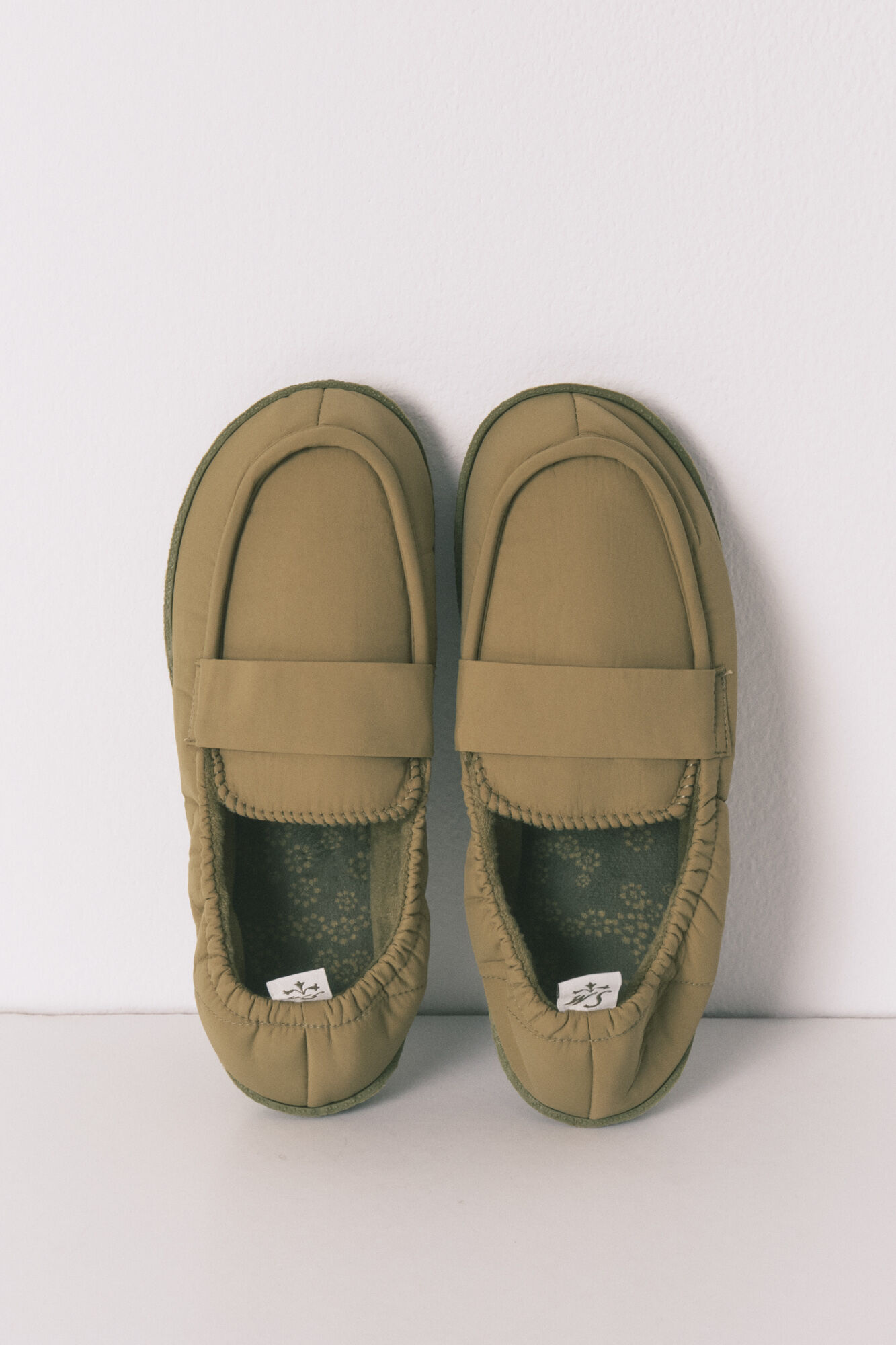 Women'secret Green loafer slippers