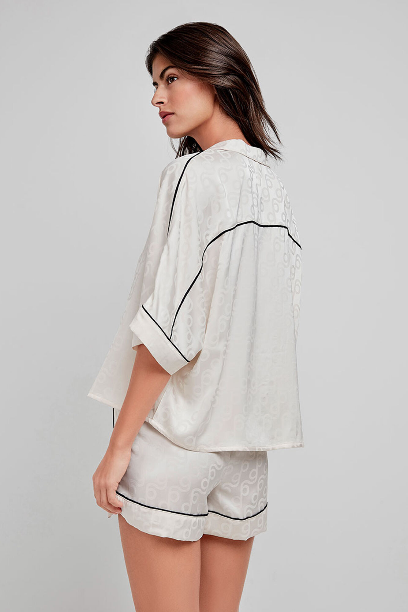 Gisela Pijama corto camisero beige